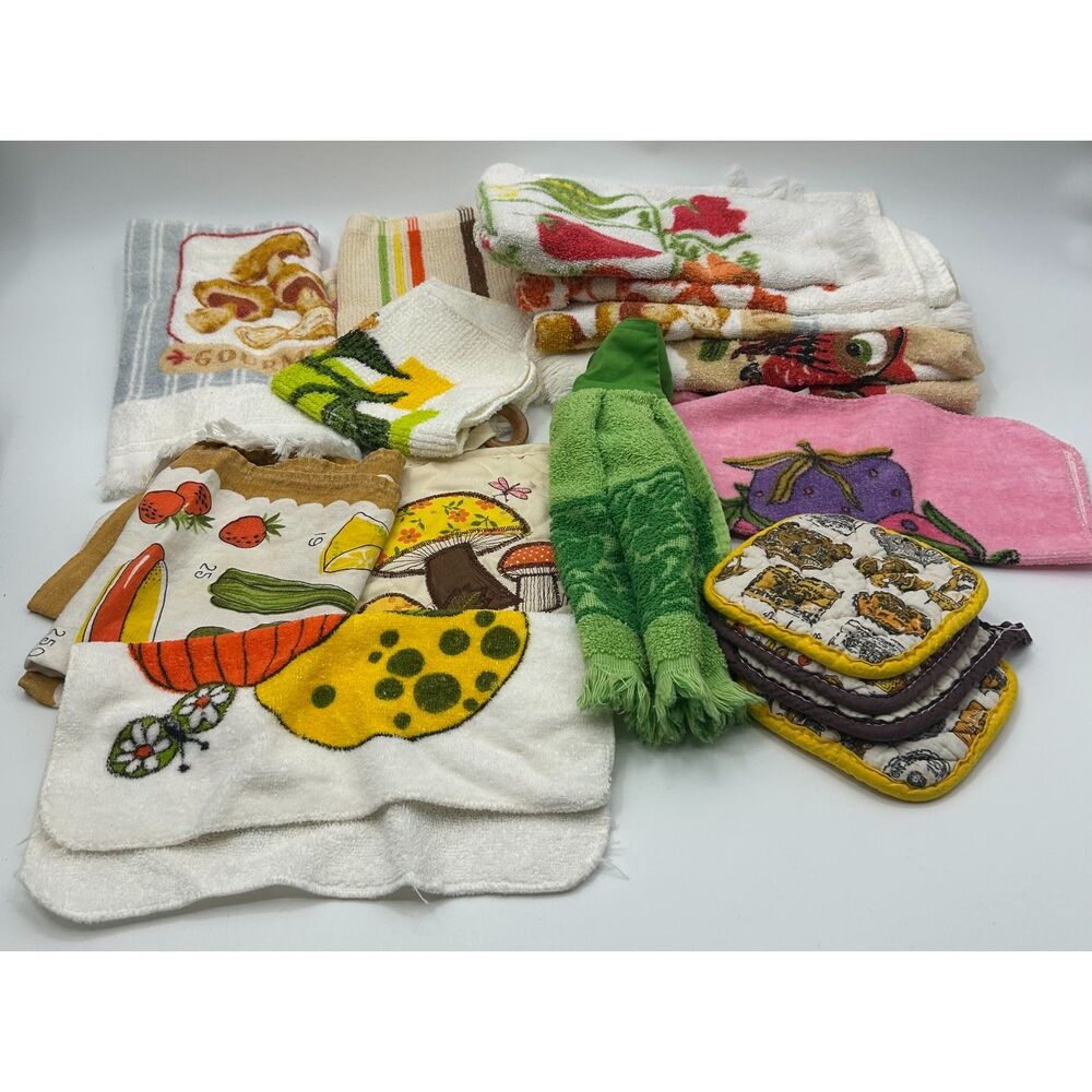 VTG 70s Kitchen Towel 17 pc Lot Mushroom Owl Retro Vegetable Linens Fabric Flaw